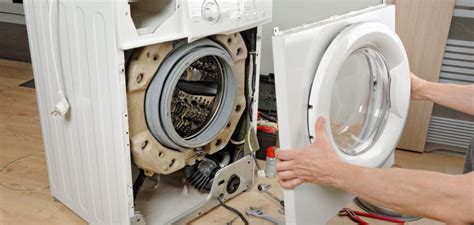 fuite hublot machine à laver|Comment réparer un lave linge qui fuit: 9 étapes.